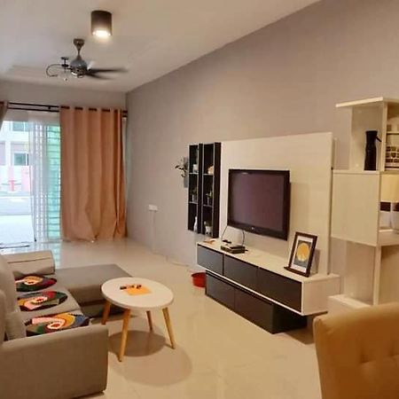 Qc Homestay Pusing Esterno foto